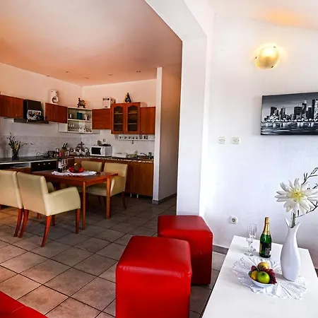 Bed & Breakfast Maria 2*